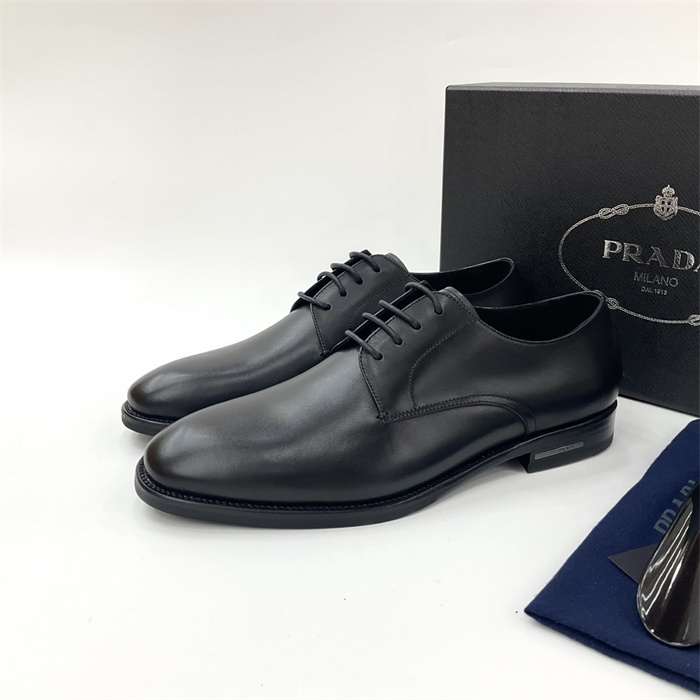 Pra*a Leather Lace-Up Loafers Black For Men