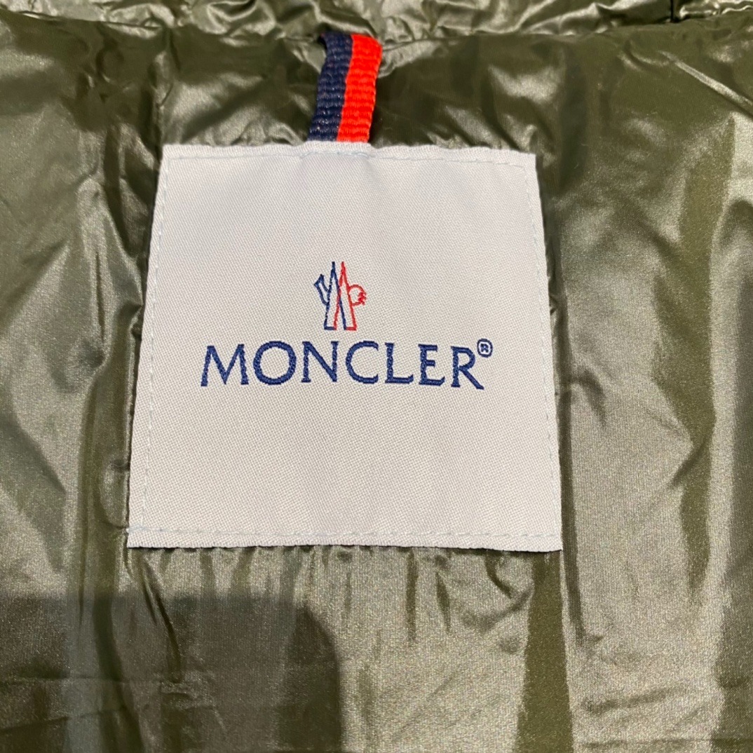 Moncler Boed Hooded Shearling-Trimmed Short Down Jacket Dark Green For Women