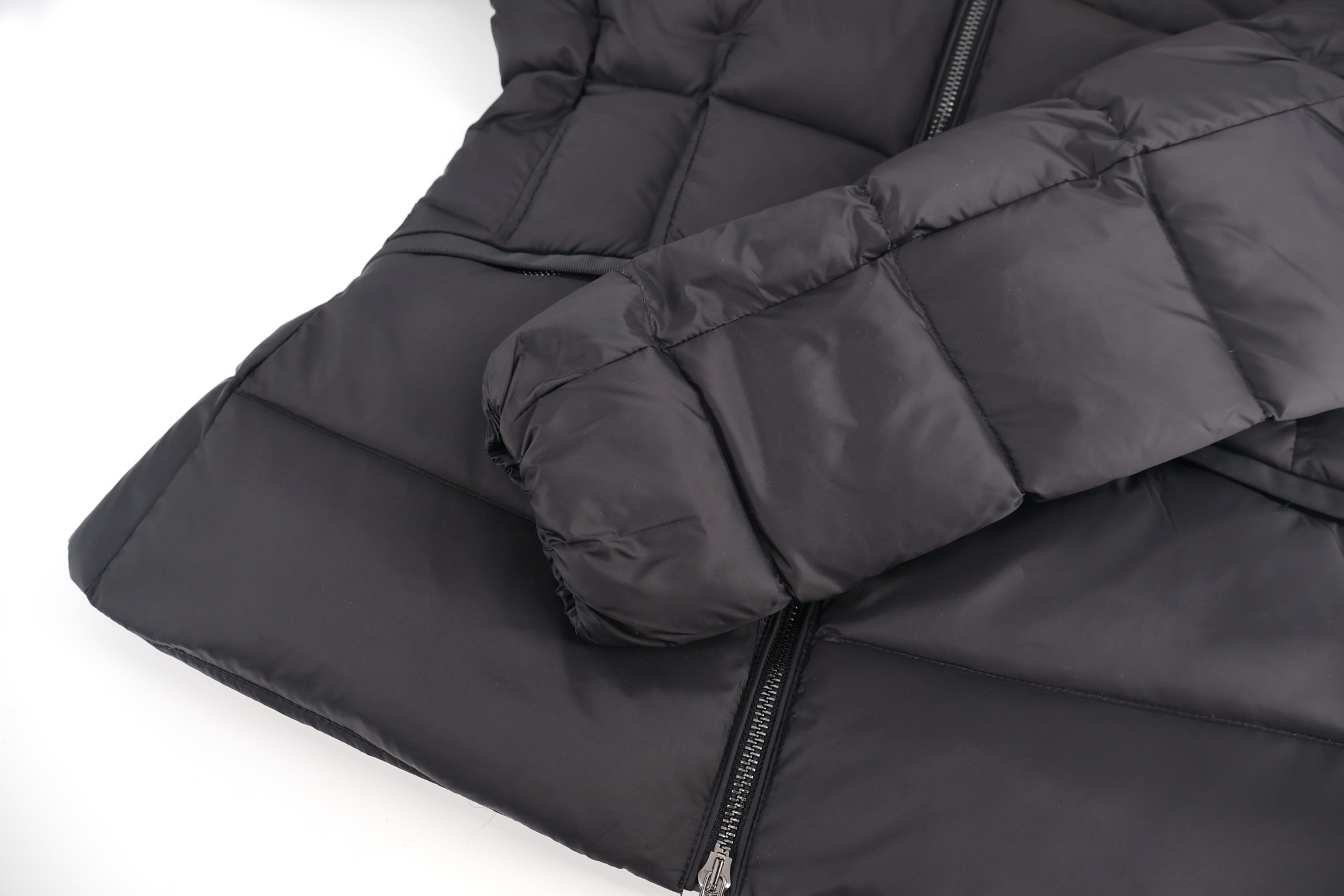 Moncler Boed Hooded Shearling-Trimmed Short Down Jacket Black For Women