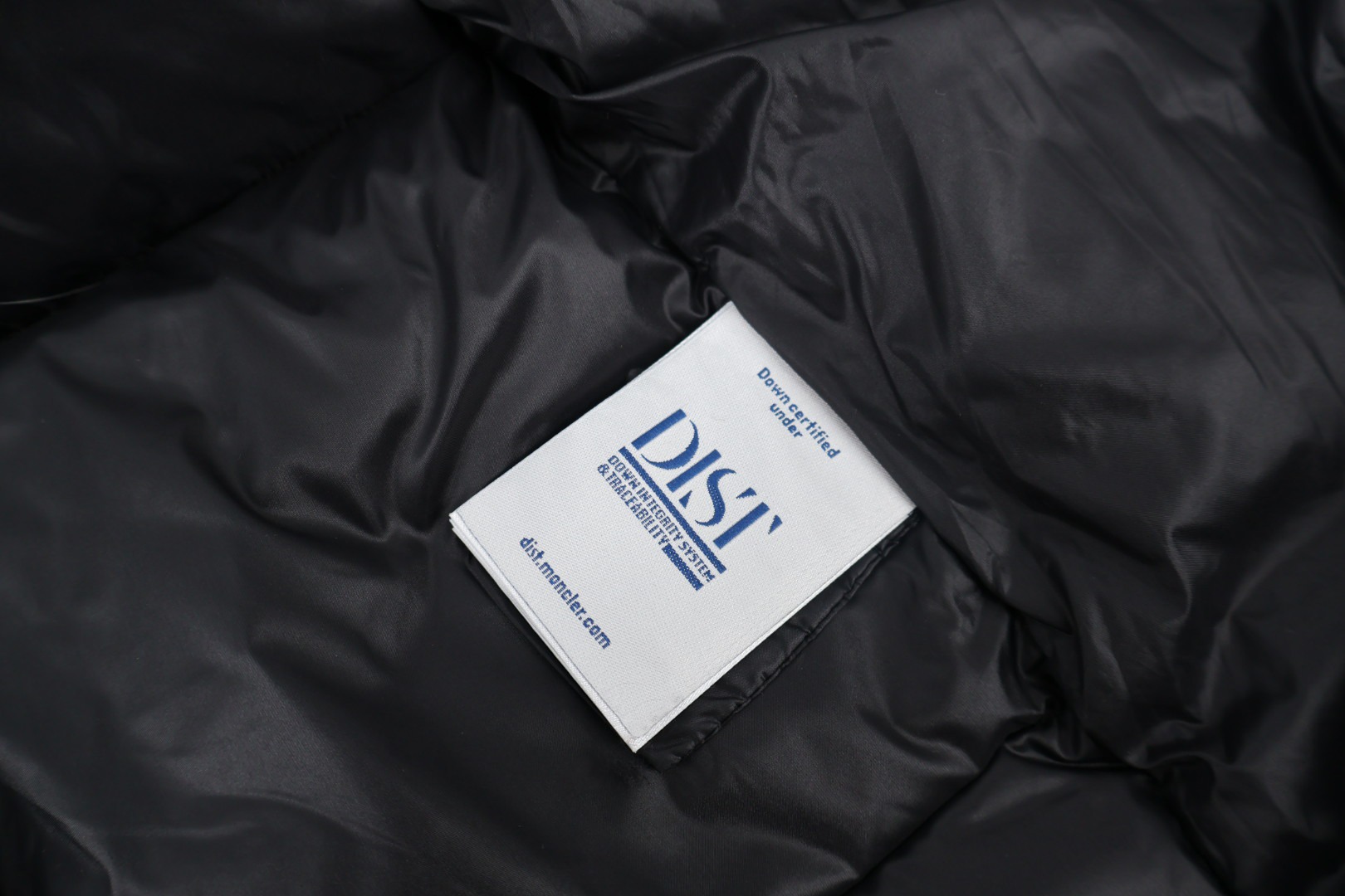 Moncler Castelnou Square-Quilted Hooded Short Down Jacket Beige For Women