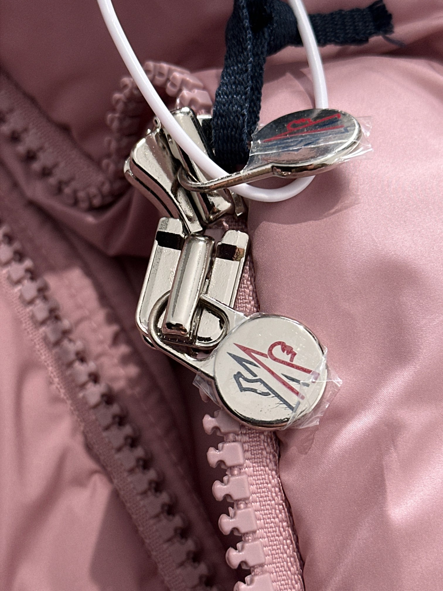 Moncler Maya 70 Short Down Jacket Pink For Women