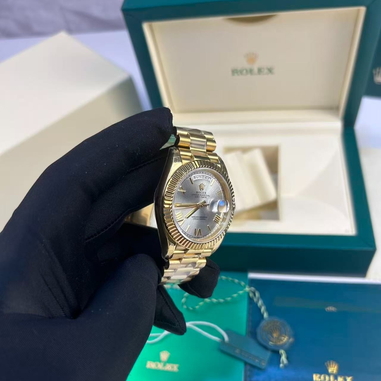 R01ex Day-Date 36 Watch Gold Toned Silver Dial 36mm For Men