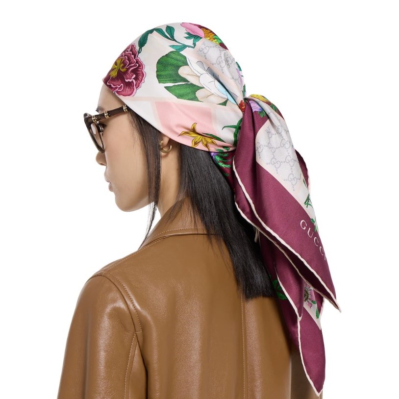 Gvc*1 Printed Silk Twill Carre Scarf Bordeaux For Women 850107 3G001 5472