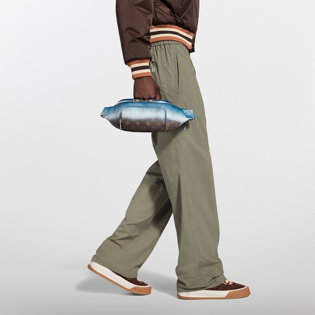 L0vis Vvtt0n Rush Bumbag 11.8in/ 30cm Blue Silver Hardware For Men M28023