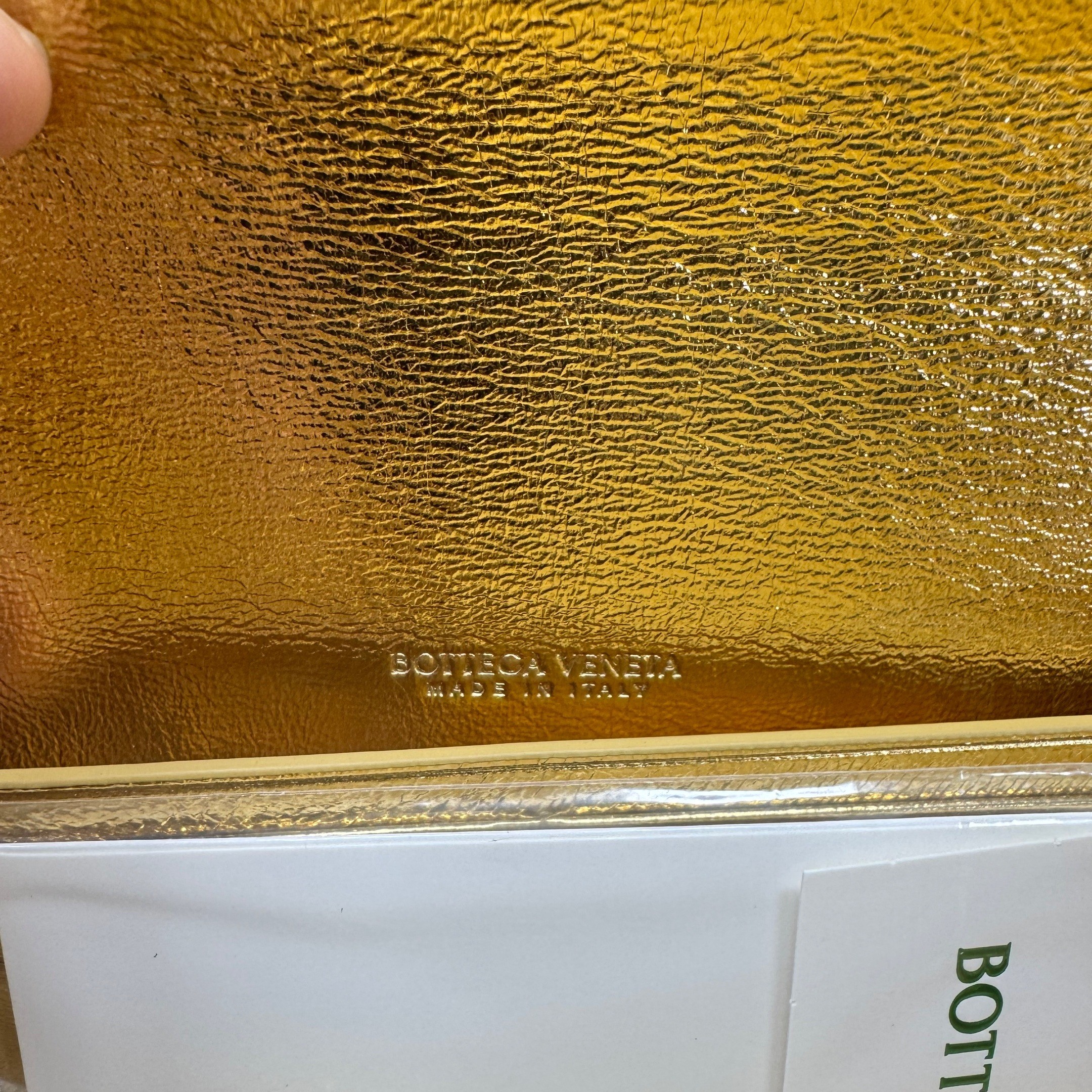 B0tt*ga Ven*ta Andiamo Clutch 12.2in/ 31cm Gold Metallic Gold Hardware For Women 741511V4P128922