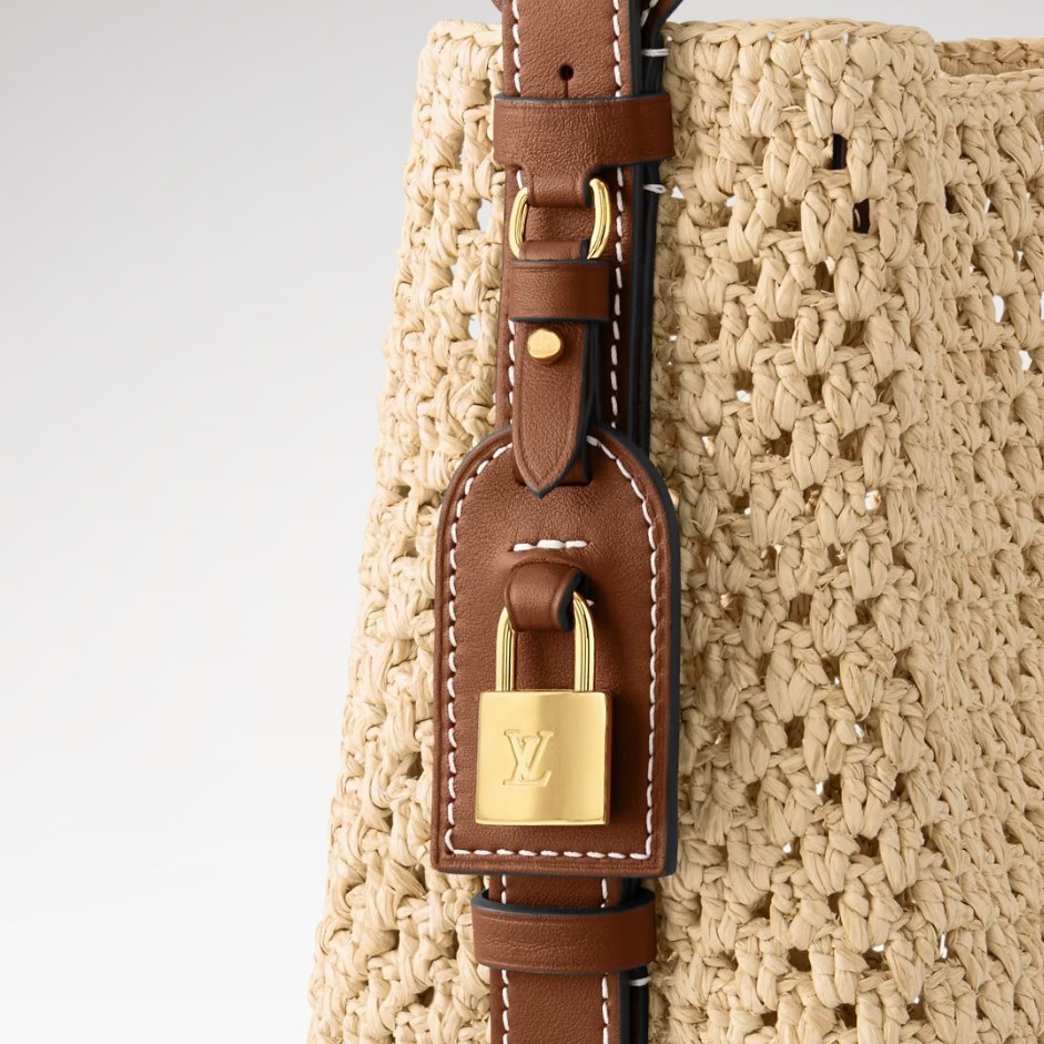 L0vis Vvtt0n All In BB Bucket Bag 6.3in/ 16cm Brown Gold Hardware For Women M14217