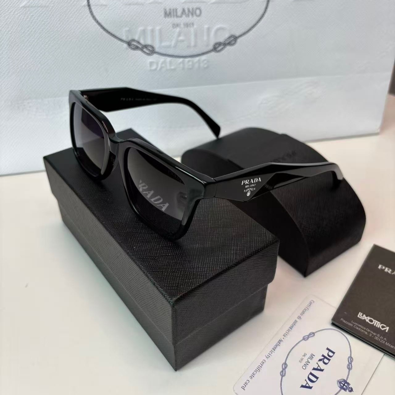 Pra*a Sunglasses Squares Gradient Black For Women