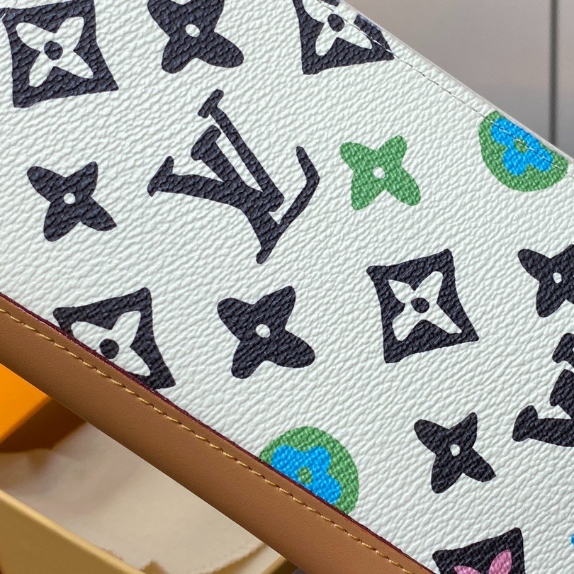 L0vis Vvtt0n Brazza Wallet Cream For Women 3.9 Inches/ 10 Cm M83335