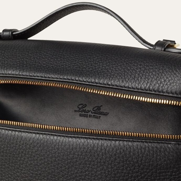 [True-to-ORIGINAL]L0r0 P1ana Extra Pocket Backpack Black  For Women 9.1 in/ 23 cm FAN4041 8000