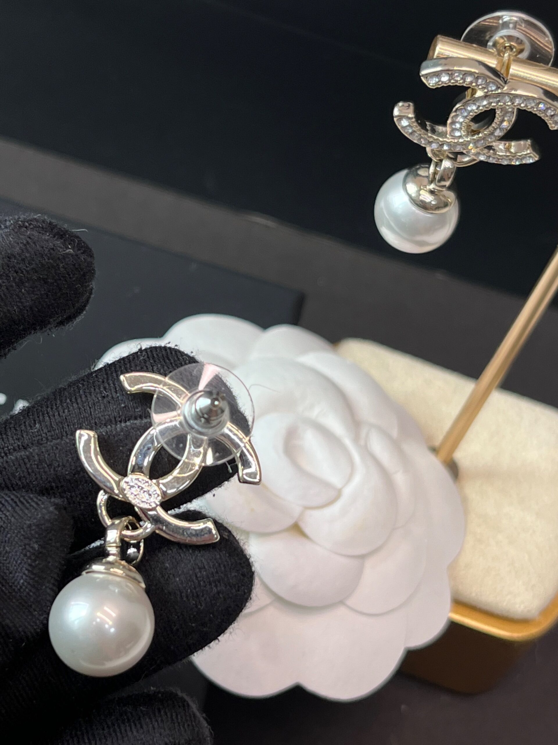 Ch**el Shaped Pearl Letter Earrings Light Rose Gold For Women