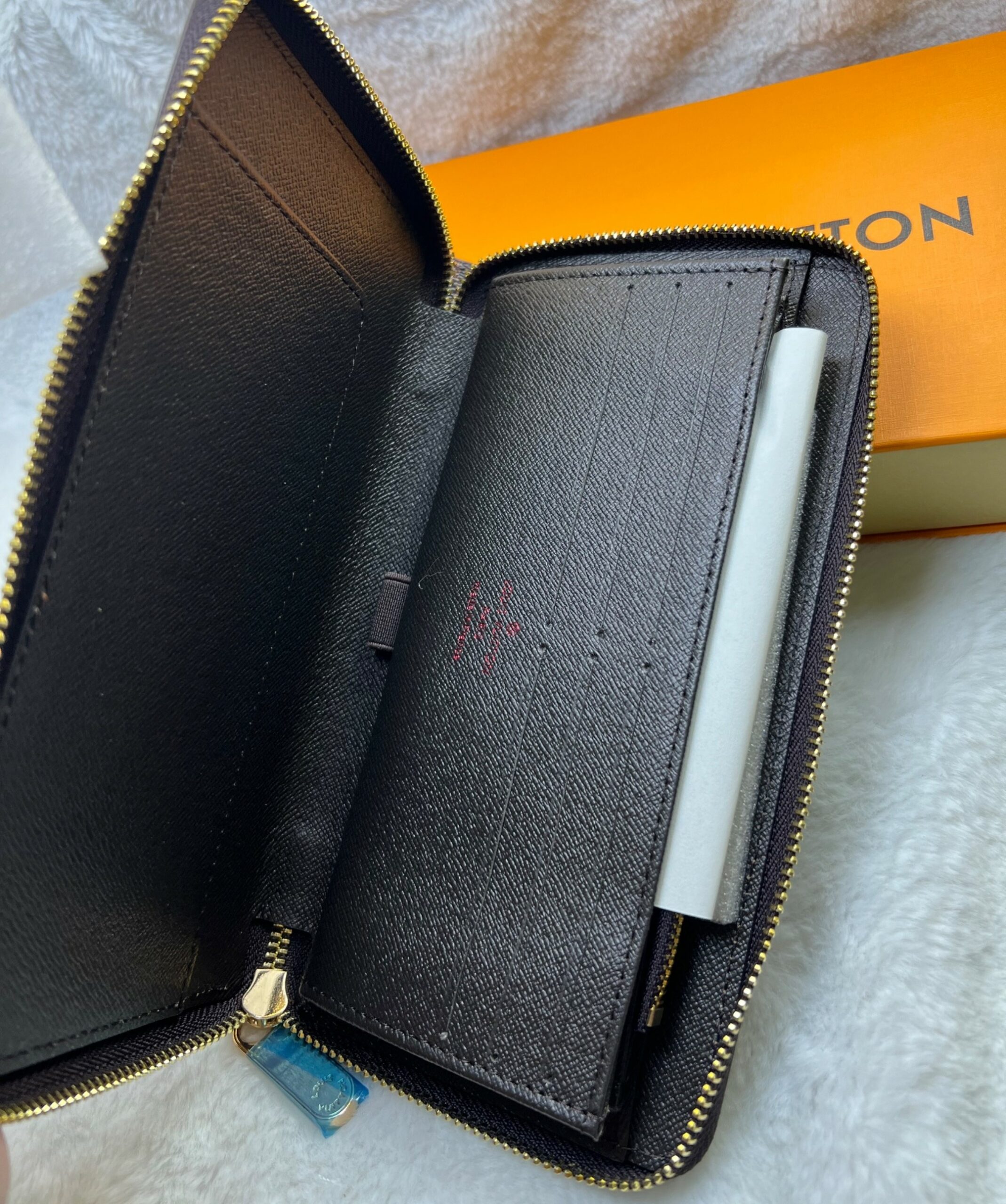 L0vis Vvtt0n Zippy Wallet Canvas Brown For Women, Women’s Wallet 7.6in/19.5cm LV N60046