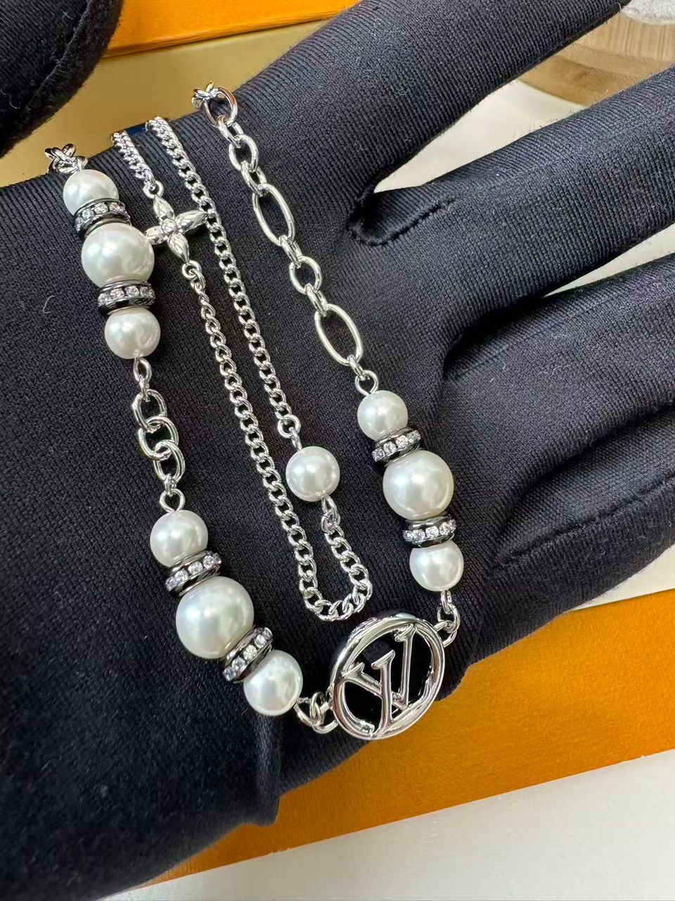 L0vis Vvtt0n Midnight Pearl Necklace For Women