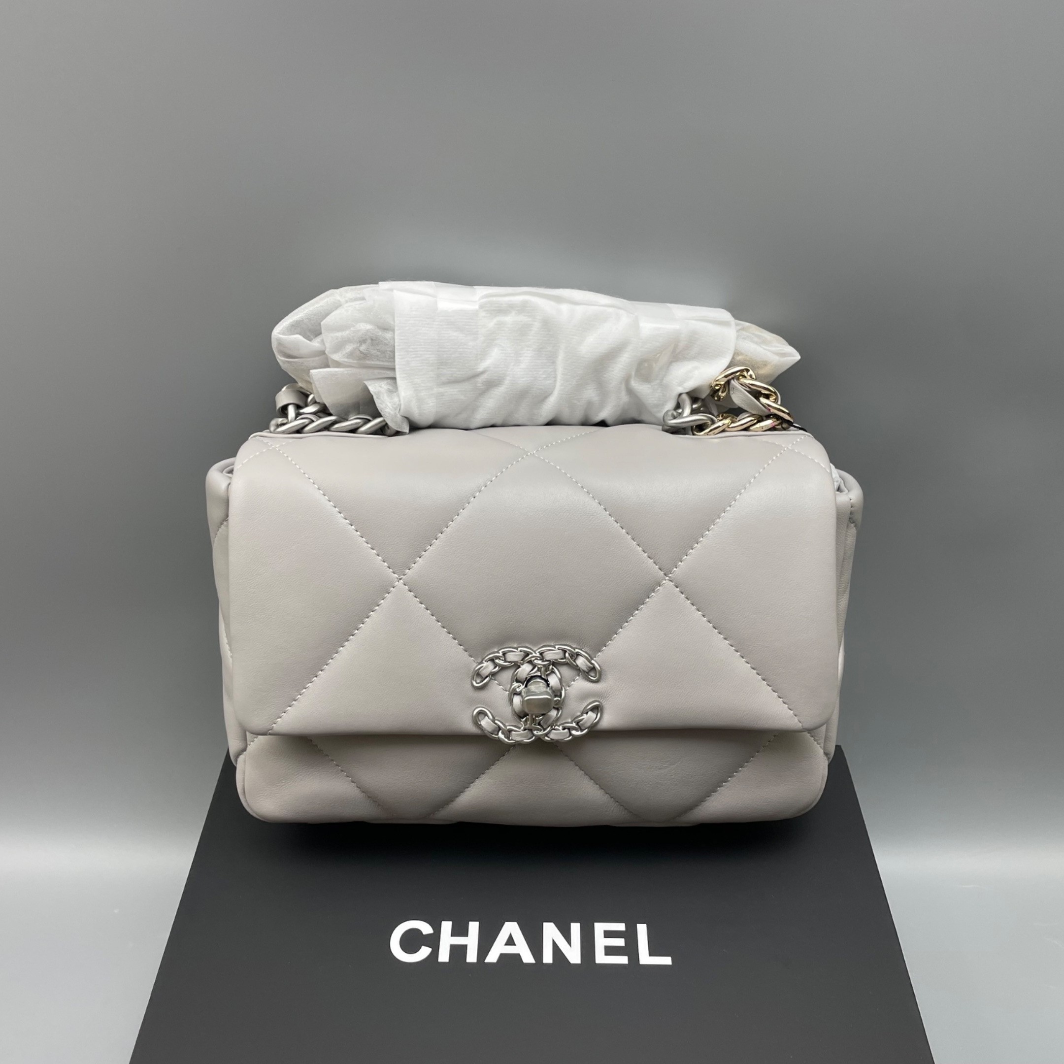 [True-to-ORIGINAL] Ch**el Classic Flap Bag Grey For Women 10.2in/26cm