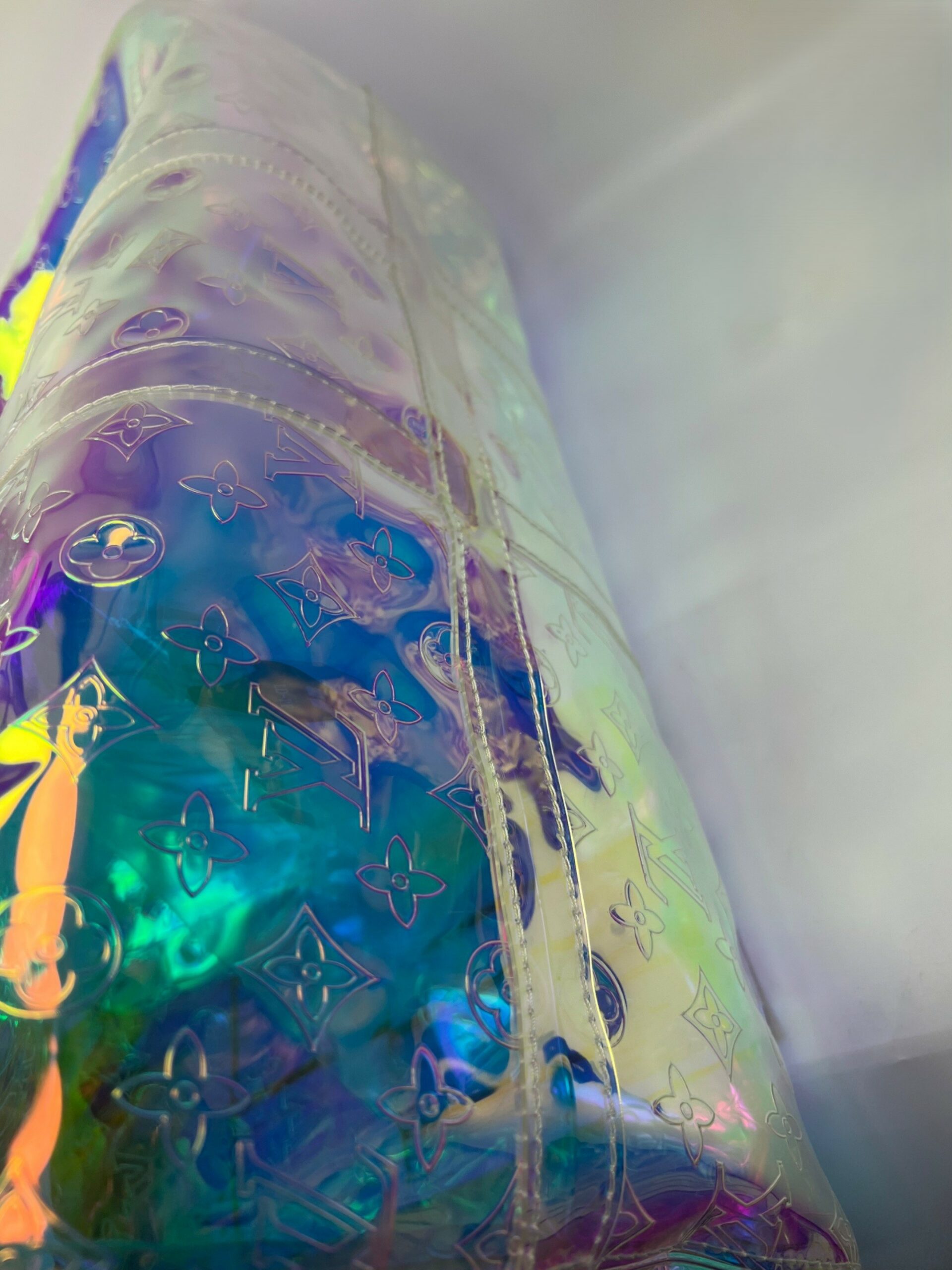 L0vis Vvtt0n Keepall Bandouliere 50 Monogram PVC Iridescent Prism By Virgil Abloh 19.7in/50cm LV M53271