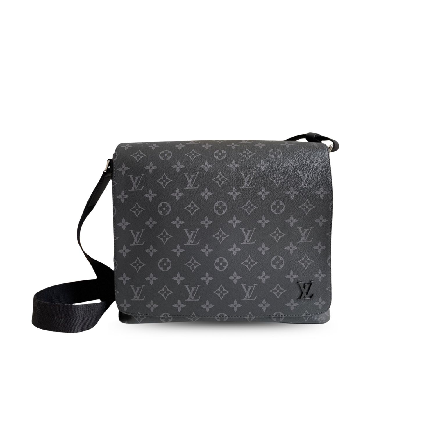 L0vis Vvtt0n District MM Monogram Eclipse Canvas For Men, Men’s Bags, Shoulder And Crossbody Bags 12.2in/31cm LV M44001