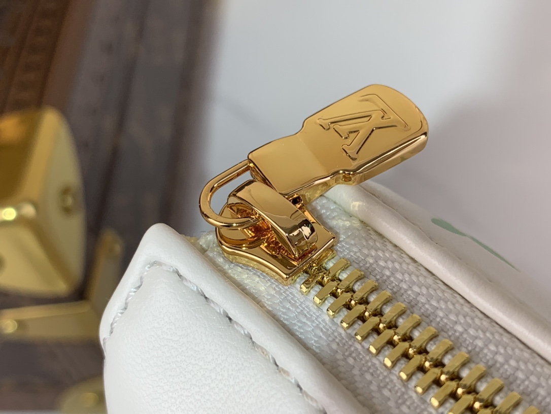 L0vis Vvtt0n LV x TM Coussin PM Multicolored For Women 26cm/10in – M13233