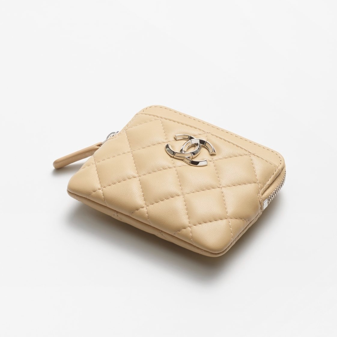 Ch**el Zipped Coin Purse Beige 4.1in/10.5cm For Women AP4196 B17694 NZG75