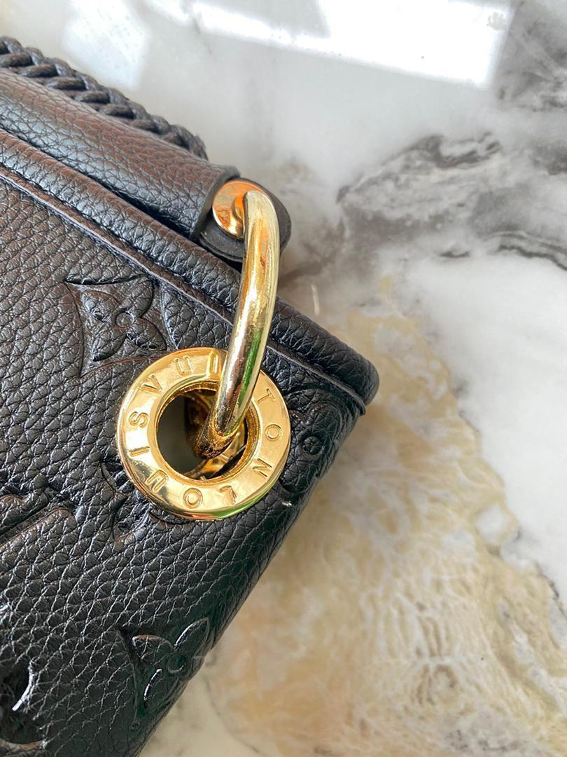 L0vis Vvtt0n Artsy MM Monogram Empreinte Black For Women, Women’s Handbags, Shoulder Bags 16.1in/41cm LV M41066