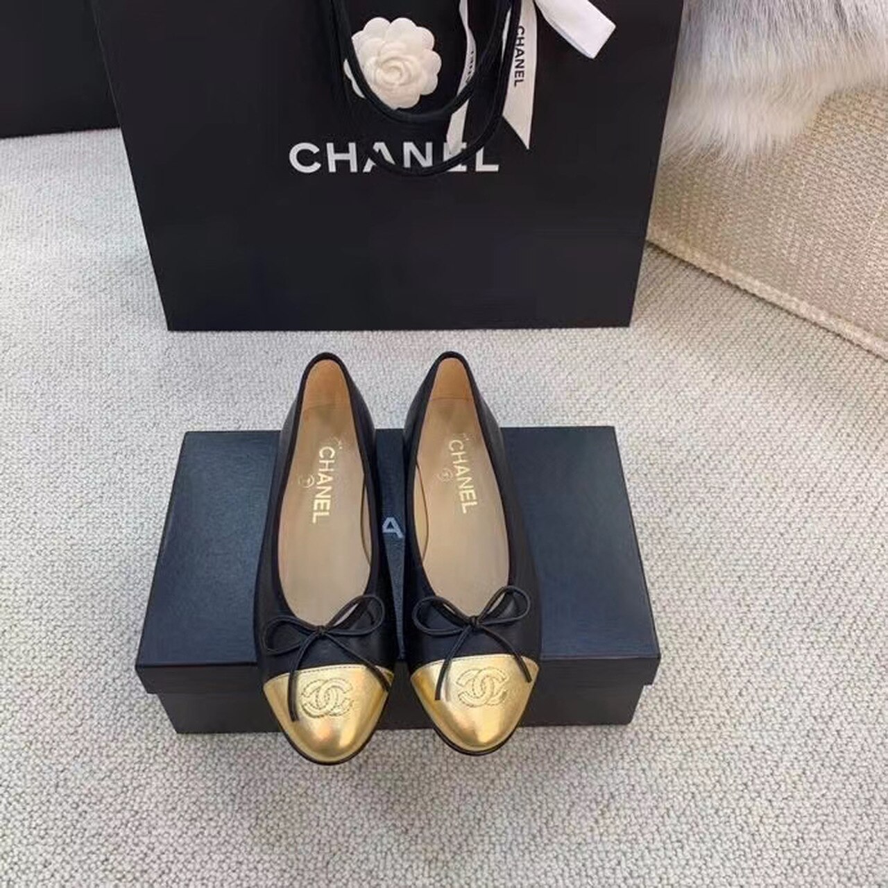 Ch**el Ballerina Flats Black/Gold For Women, Women’s Shoes G02819