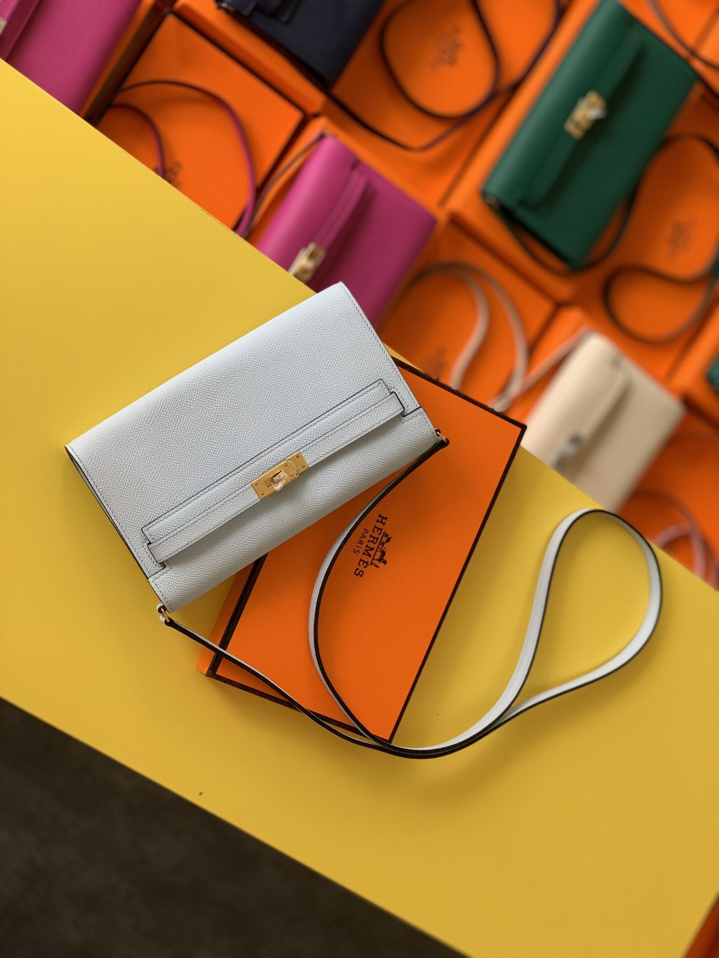 H**me5 Kelly Wallet To Go Woc Epsom White For Women, Women’s Wallet 8.3in/21cm