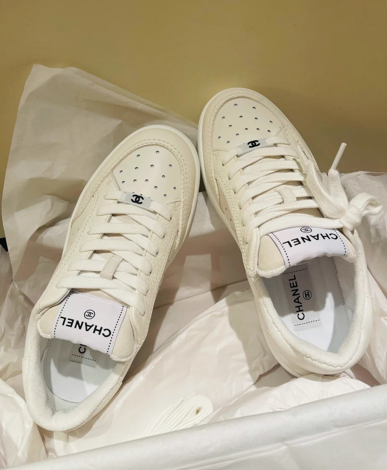 Ch**el Sneakers White For Women, Women’s Shoes 0.4in/1cm G39225