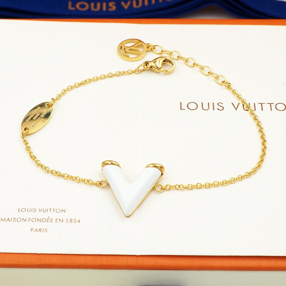 L0vis Vvtt0n Bracelet