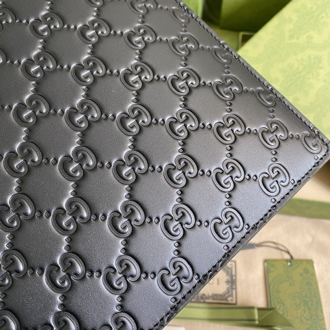 Gvc*1 GG Embossed Pouch Black GG Embossed For Men 12in/30cm GG