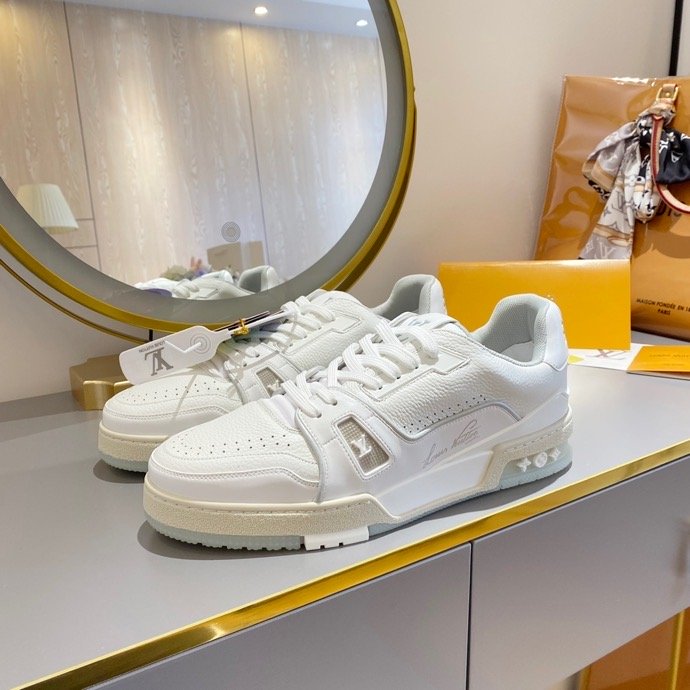 L0vis Vvtt0n Trainer Sneaker Rubber Grain White Virgil Abloh For Men LV 1A8WAX