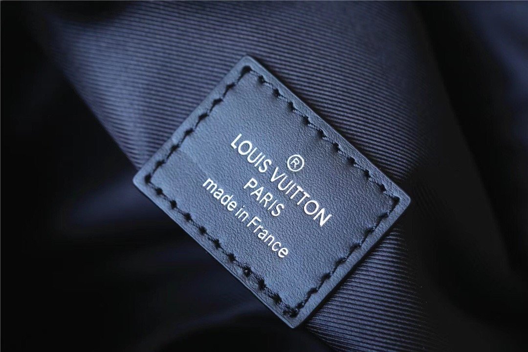 L0vis Vvtt0n Discovery Backpack Damier Graphite Canvas For Men, Men’s Bags 11.4in/29cm LV N45275