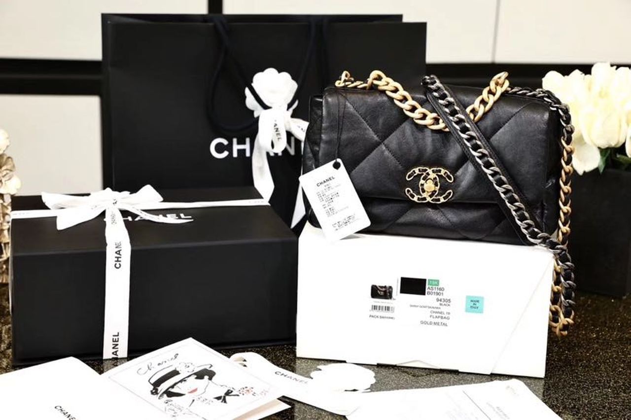 Ch**el 19 Handbag 26cm Black For Women AS1160 B04852 94305