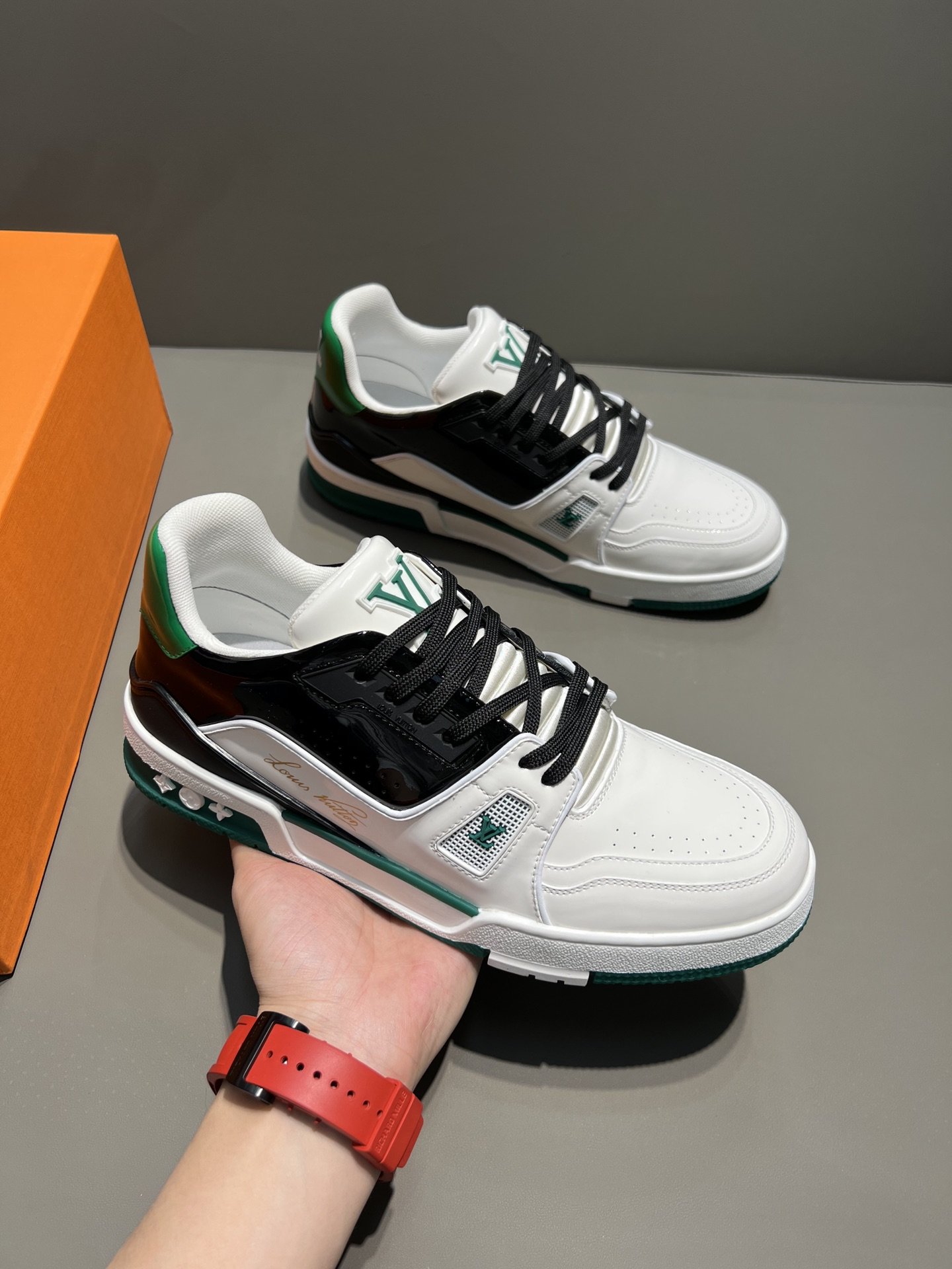 L0vis Vvtt0n Trainer Sneaker White/Black Virgil Abloh For Men LV