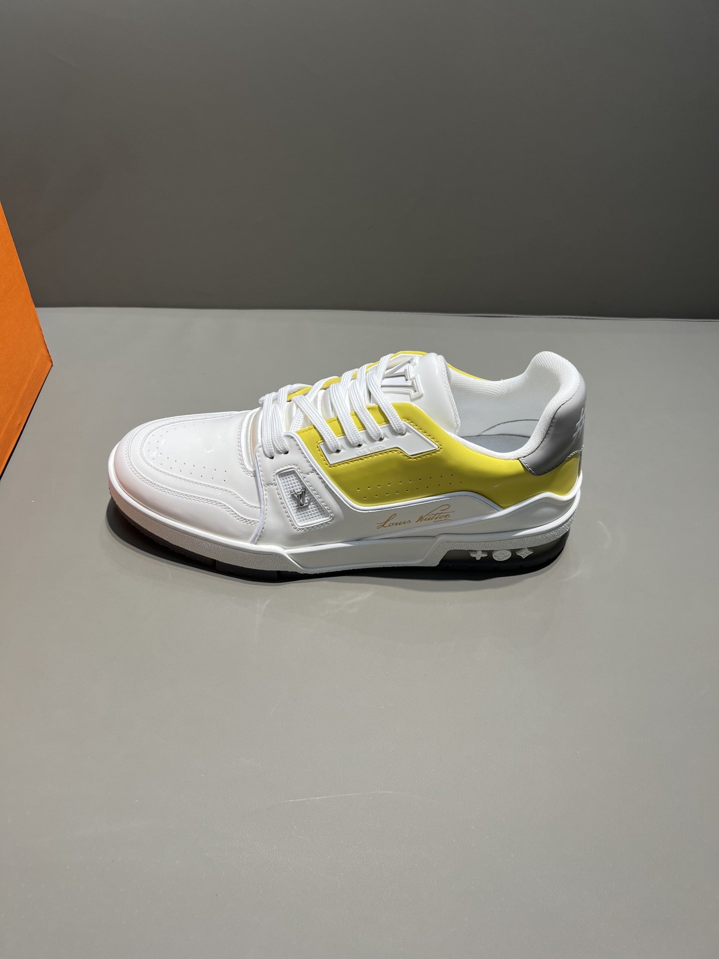L0vis Vvtt0n Trainer Sneaker White/Yellow Virgil Abloh For Men LV