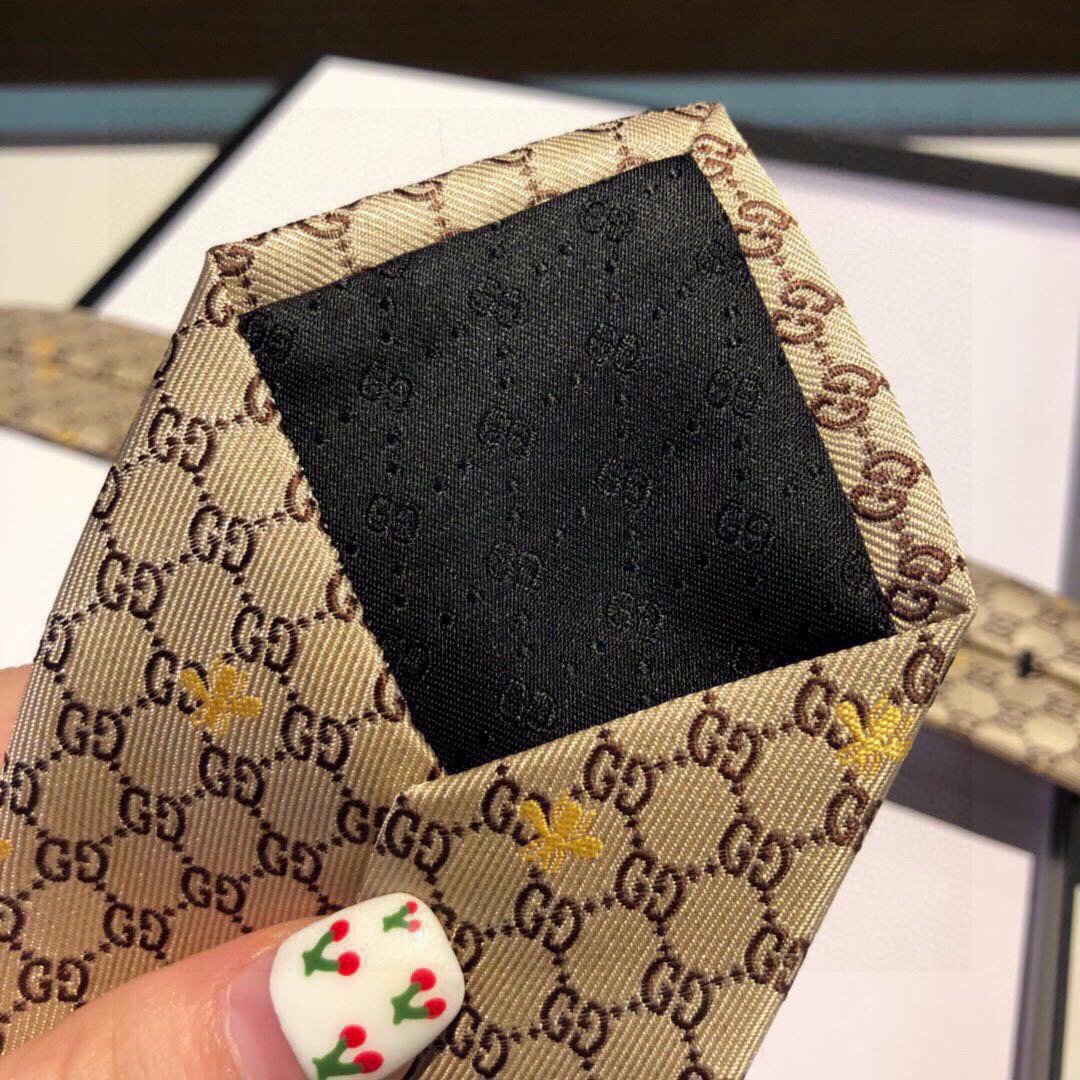 Gvc*1 GG Bees Silk Tie Beige GG Men Tie 545078 4E002 9764