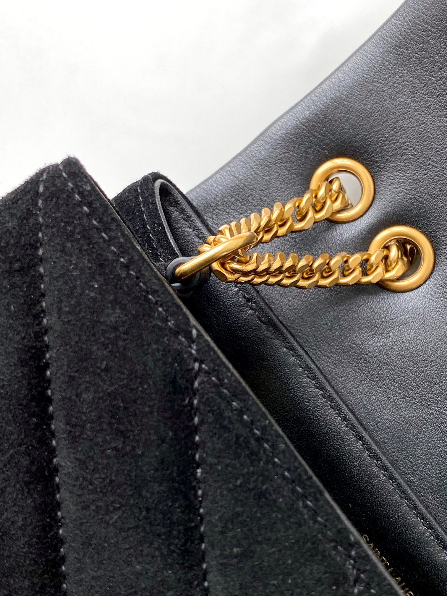 Sa1nt Lau*nt Loulou Small Chain Bag In “Y” Black With Gold Hardware For Women 9.8in/23cm Y51 4946991U8671000