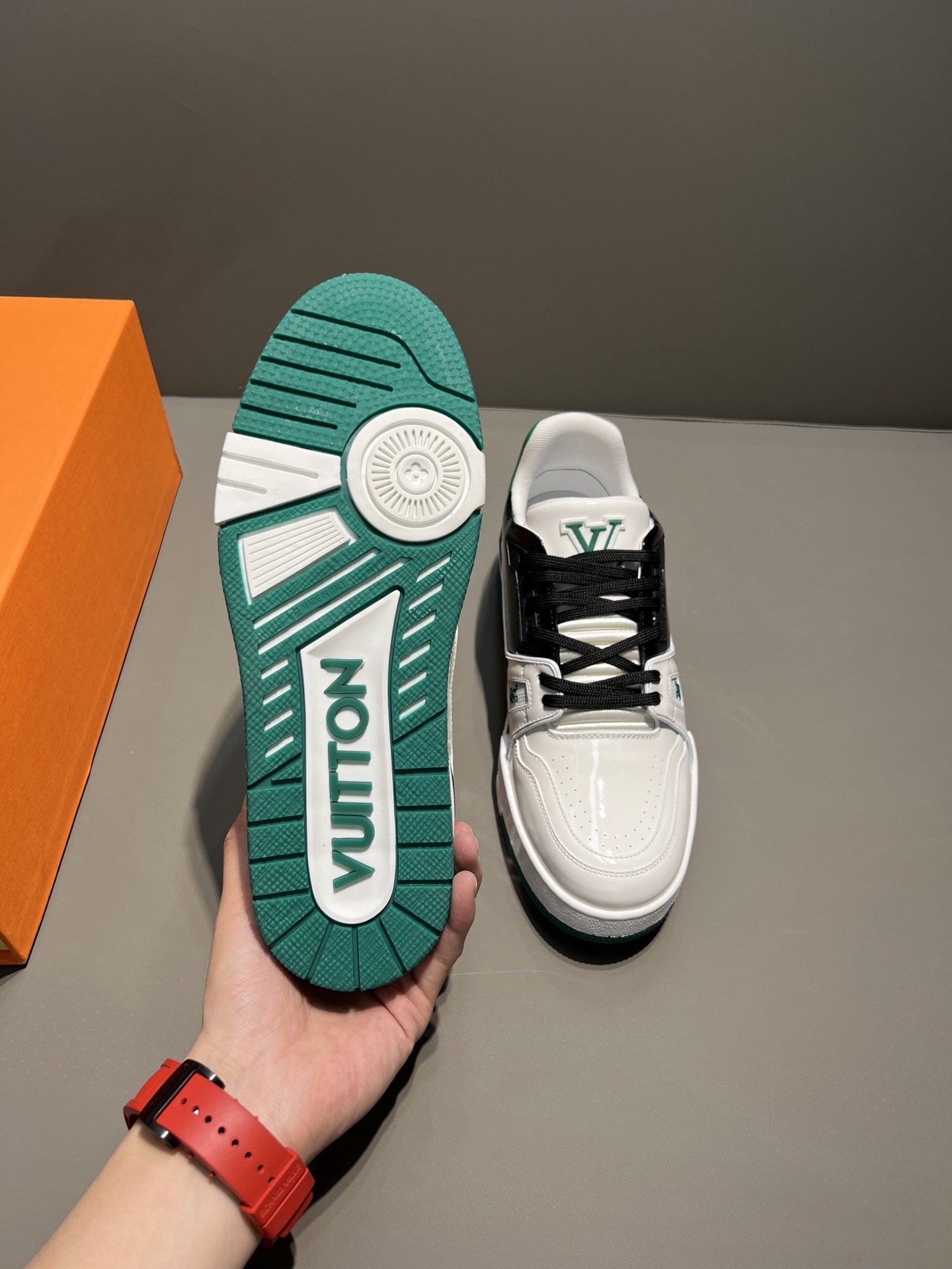 L0vis Vvtt0n Trainer Sneaker White/Black Virgil Abloh For Men LV