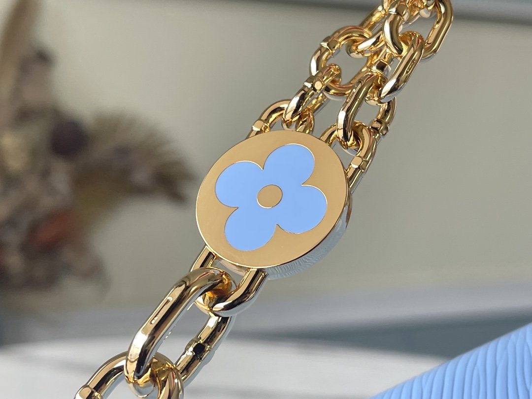 L0vis Vvtt0n Twist MM Monogram Flower Bleu Nuage Blue For Women, Women’s Handbags, Shoulder And Crossbody Bags 9.1in/23cm LV M59627