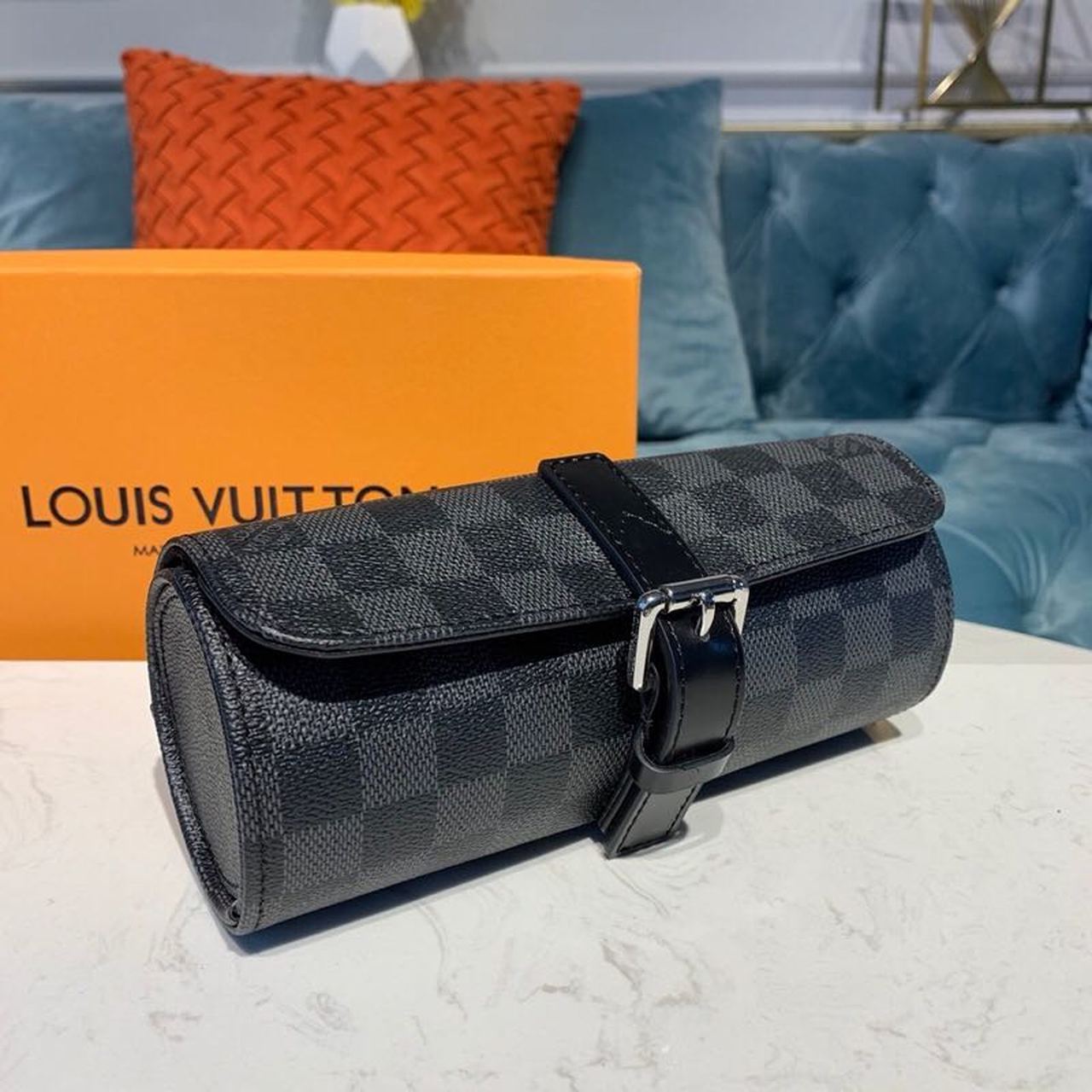 L0vis Vvtt0n 3 Watch Case Damier Graphite Canvas For Men, Men’s Bags, Travel Bags 7.9in/20cm LV N41137