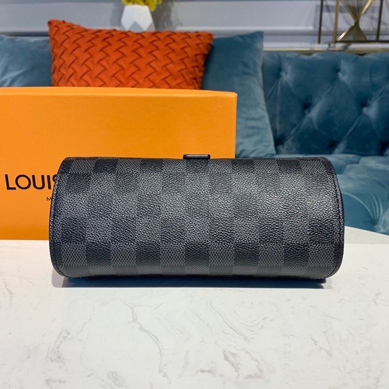 L0vis Vvtt0n 3 Watch Case Damier Graphite Canvas For Men, Men’s Bags, Travel Bags 7.9in/20cm LV N41137