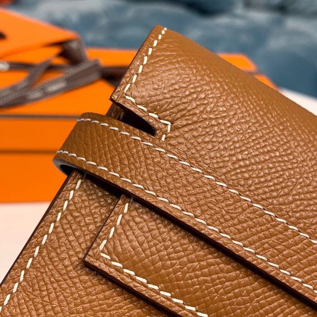 H**me5 Kelly Wallet To Go Woc Brown With Gold Toned Hardware Bag For Women 8.2in/21cm