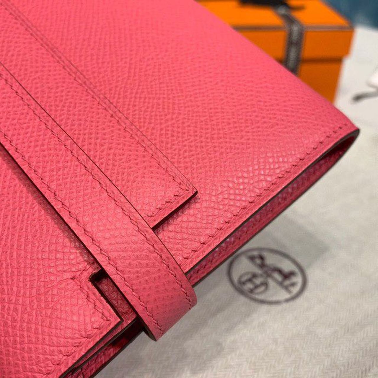 H**me5 Kelly Wallet To Go Woc Pink With Gold Toned Hardware Bag For Women 8.2in/21cm