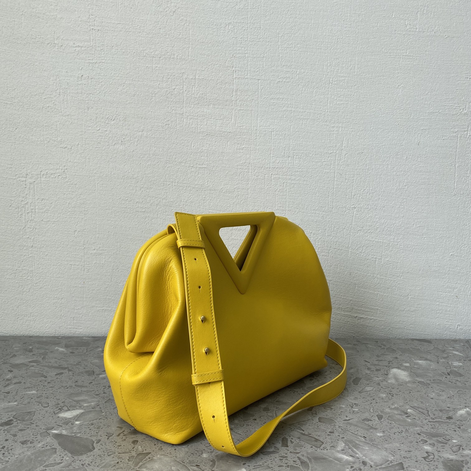 B0tt*ga Ven*ta Point Yellow, For Women, Women’s Bags 13.7in/35cm