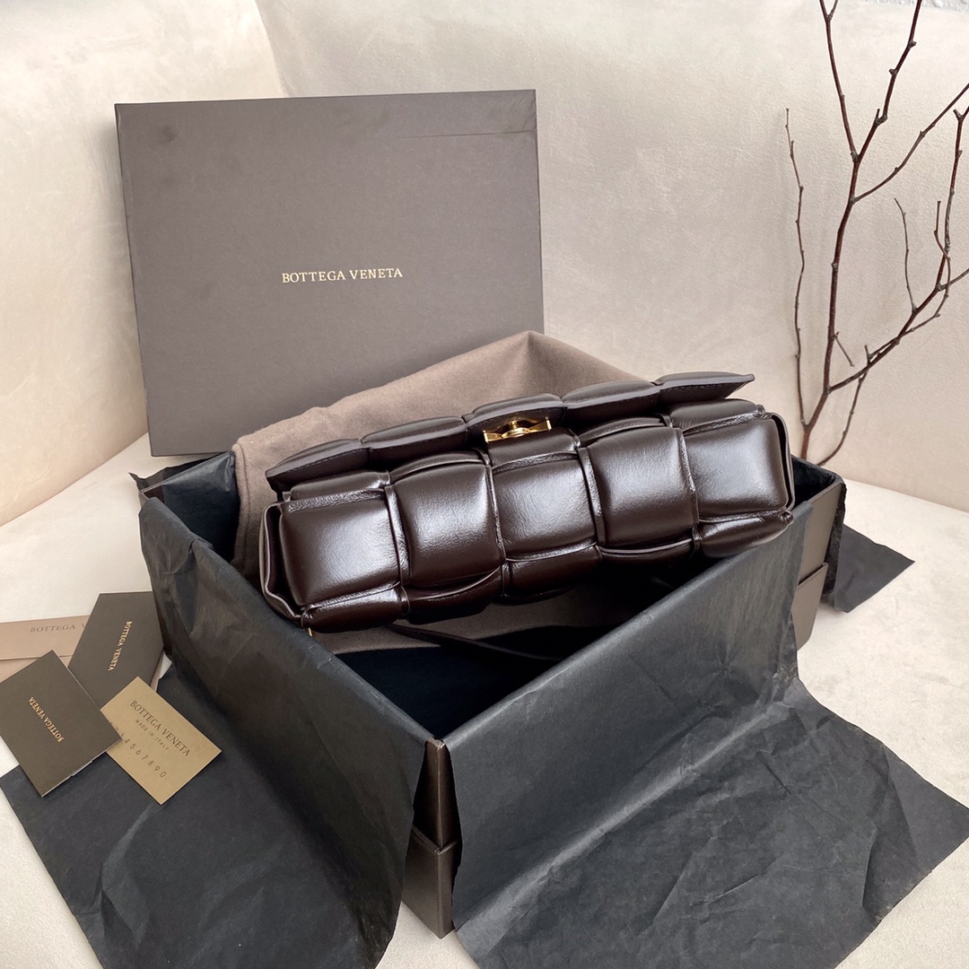 B0tt*ga Ven*ta Padded Cassette Bag For Women 10.2in/26cm In Fondant 591970VCQR12132