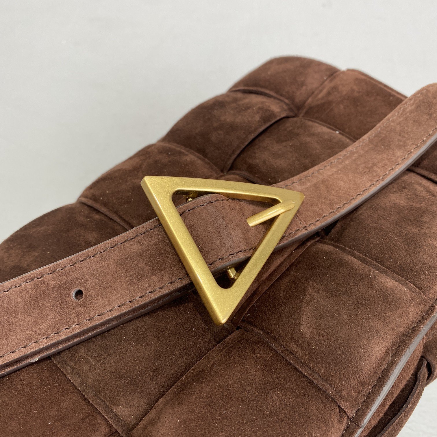 B0tt*ga Ven*ta Padded Cassette Caramel, For Women, Women’s Bags 10.2in/26cm 591970VCP619850