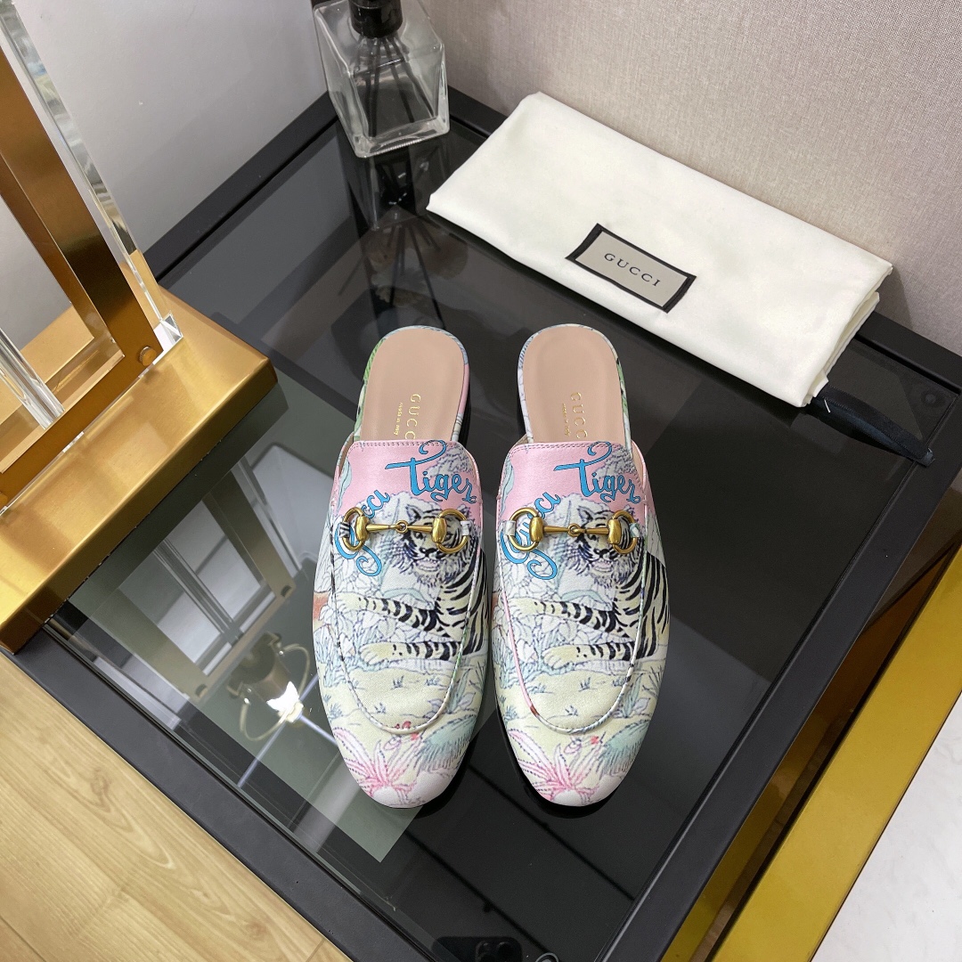 Gvc*1 Women’s GG Princetown Slipper With Tiger White For Women GG