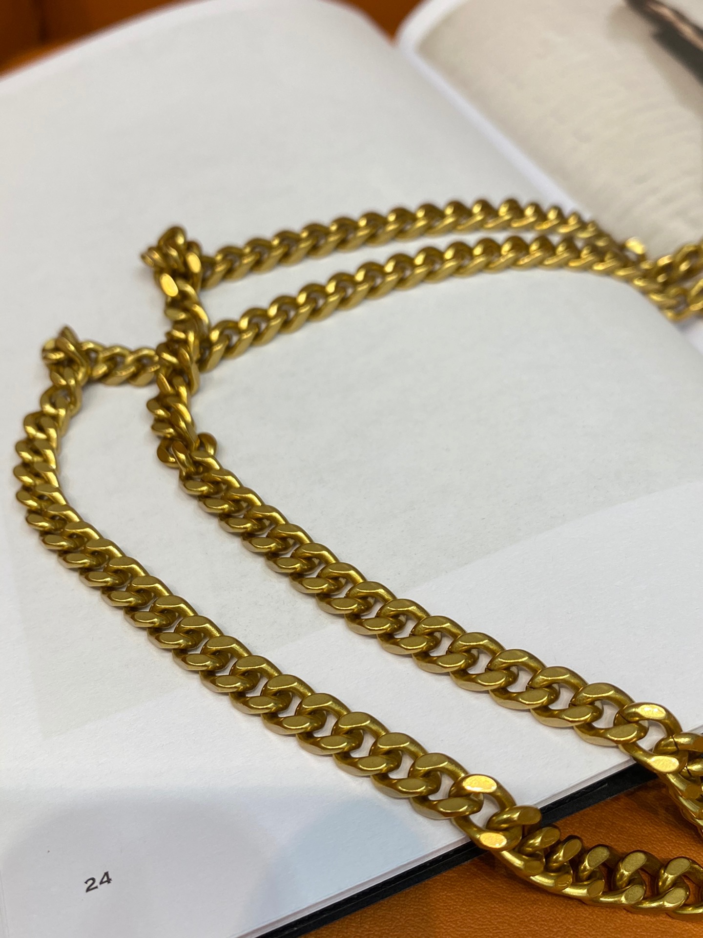 Sa1nt Lau*nt Mini Shoulder Bag White For Women 9.5in/24cm P00596048