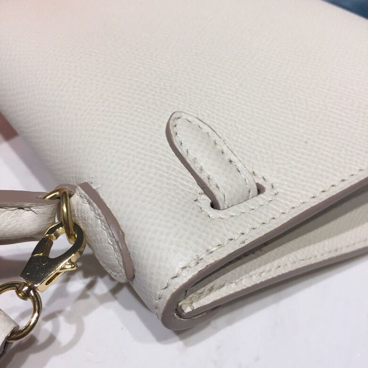 H**me5 Mini Kelly White For Women Gold Toned Hardware 7.5in/19cm