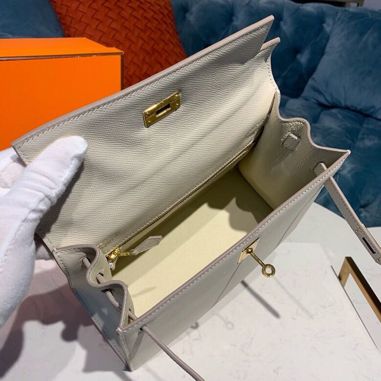 H**me5 Kelly Craie For Women Gold Toned Hardware 10in/25cm