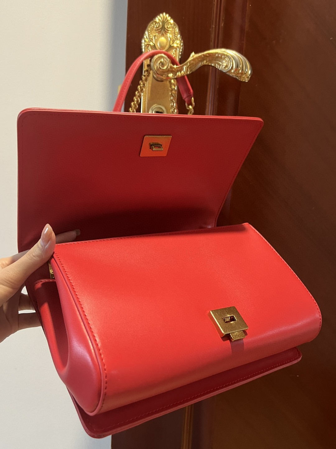 Dolce & Gabbana Large Devotion Bag In Quilted Nappa Red For Women 10in/26cm DG BB6651AV96787124