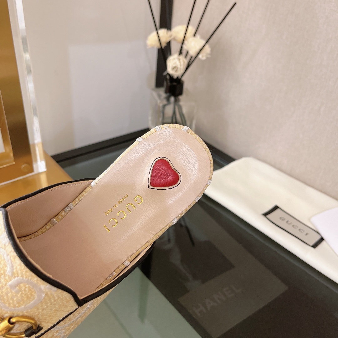 Gvc*1 Women’s GG Princetown Slipper Beige For Women GG 475094 UWB50 9676