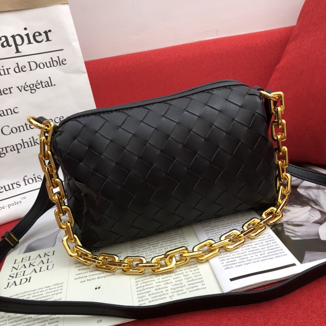 B0tt*ga Ven*ta Crossbody Bag Black, For Women, Women’s Bags 9.4in/24cm